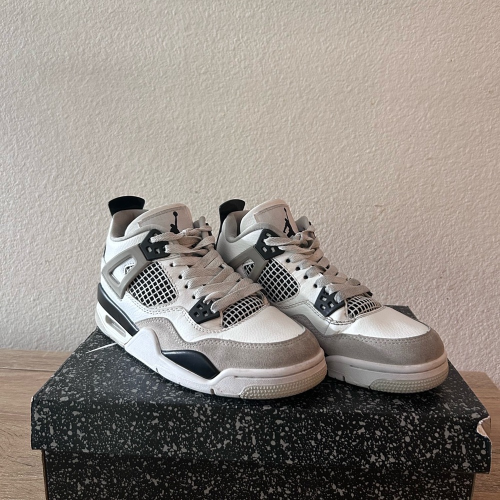 Military black Jordan 4s, like new